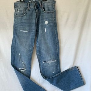 Old Navy >> Slim-Straight Distressed Men’s Jeans